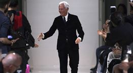 Ο Giorgio Armani και η τέχνη της συνέπειας