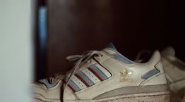 O πιο επιστημονικός τρόπος για να μην μυρίζουν τα παπούτσια σου