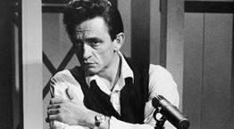 10 φωτογραφίες που αποδεικνύουν ότι ο Johnny Cash παραμένει θρύλος