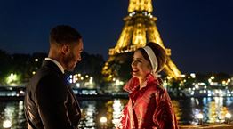 Ο αντιδήμαρχος Παρισίου κράζει το Emily in Paris