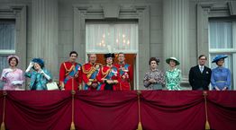 Σε άλλα νέα, ο Σπύρος Μπιμπίλας παίζει στο The Crown