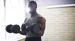 15λεπτη προπόνηση για μεγαλύτερα μπράτσα