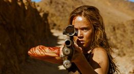 Το Revenge μπορεί να είναι η πιο βίαιη ταινία της χρονιάς