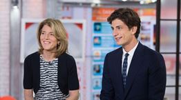 Jack Schlossberg, όπως John F. Kennedy Jr.