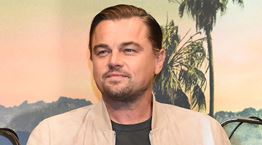 O Leonardo DiCaprio επιλέγει το bomber jacket του φετινού χειμώνα