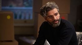 Όλοι μιλούν για το full frontal του Oscar Isaac στο Scenes From a Marriage