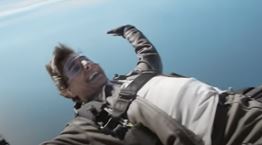 Ο Tom Cruise δε θα σταματήσει ποτέ να κάνει τα δικά του