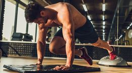 10 έντονες ασκήσεις σε 7 λεπτά για να δεις τη ζυγαριά να πέφτει