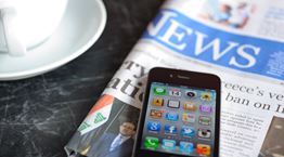 Ο εθισμός στις ειδήσεις αυξάνει το άγχος και τα προβλήματα υγείας