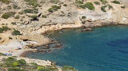 Οι κρυφές παραλίες μόνο για δύο στο Κάτω Σούνιο