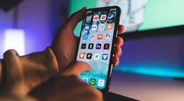 Αφού υπάρχουν εκατομμύρια apps, γιατί χρησιμοποιούμε συνεχώς τα ίδια;