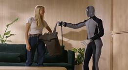 Μεγιστάνας της τεχνολογίας πιστεύει ότι πρέπει να φορολογηθούν τα ρομπότ