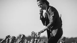 Nick Cave, ένα πολλαπλό είδωλο