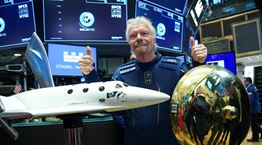 Branson Vs. Musk Vs. Bezos: Μία διαστημική κούρσα δισεκατομμυρίων