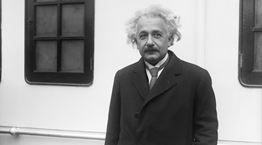 Η χειρόγραφη θεωρία της σχετικότητας του Albert Einstein αξίζει εκατομμύρια, στην κυριολεξία
