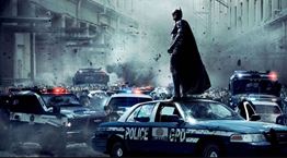 Ποιος ηθοποιός έχει πρωταγωνιστήσει στις περισσότερες ταινίες στην ιστορία του Χόλιγουντ;