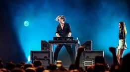 Ένα διήμερο πάρτι με τον Parov Stelar στο Floyd Live Venue