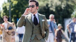 Το 3-piece suit είναι το πιο κομψό κομμάτι του φθινοπωρινού στυλ