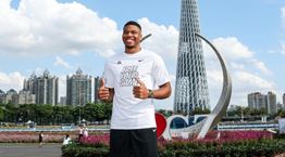 Ο Γιάννης Αντετοκούνμπο τρολάρει την Αλ Χιλάλ, ο Draymond Green αντιγράφει