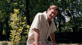 7 tips για να φορέσεις κομψά τη βερμούδα