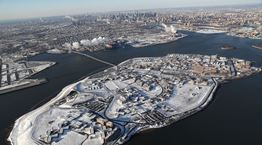 Το Rikers Island παραμένει μία κόλαση επί γης