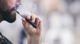 Ένας μύθος για το ηλεκτρονικό τσιγάρο μόλις καταρρίφθηκε