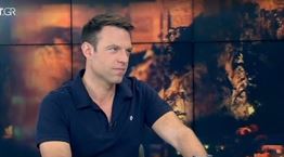 Ο Στέφανος Κασσελάκης δηλώνει αριστερός και πρόθυμος να πάει στρατό