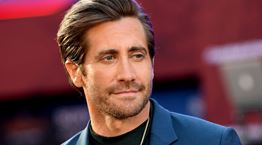 To κομψό mafia look του Jake Gyllenhall