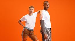 Το Levi&#39;s 501 αλλάζει εμφάνιση