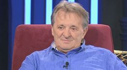 Όταν ο Δημήτρης Μητροπάνος βγήκε στο &#39;Καφενείο των Φιλάθλων&#39; του Γιώργου Γεωργίου