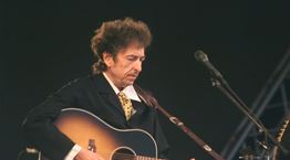 O Bob Dylan αρρώστησε βλέποντας τον George Floyd να βασανίζεται μέχρι θανάτου