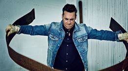 Ο Jon Hamm έτοιμος να σπάσει τα δεσμά του Don Draper