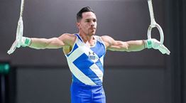 Γιατί κάποτε ο Λευτέρης Πετρούνιας είχε αναγκαστεί να σταματήσει τον αθλητισμό;