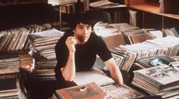 O John Cusack δεν είναι μόνο ο cool τύπος του High Fidelity