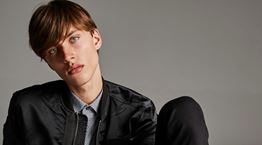 Ο σύγχρονος τρόπος για να υιοθετήσεις το total black look