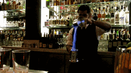 Αν νιώθεις τολμηρός, δοκίμασε ένα Blue Blazer