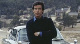 O Pierce Brosnan θέλει να δει γυναίκα James Bond