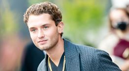 Ο γιος του Jude Law έχει το στυλ του πατέρα του