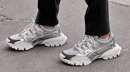 7 sneakers που κάνουν τη διαφορά