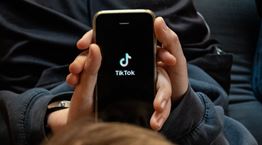 Ταινίες και σειρές στο TikTok, το νέο trend