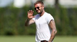 Η προπόνηση και η διατροφή που διατηρεί (κάτι παραπάνω από) ακμαίο τον David Beckham