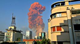 Φωτογραφίες από τις φονικές εκρήξεις στη Βηρυτό