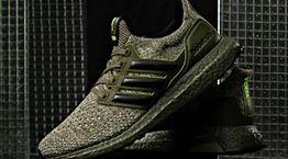 H adidas σε Star Wars mode με τα Yoda Ultraboost