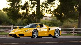 Μία διάσημη κίτρινη Ferrari από τα 00s βγαίνει στο σφυρί