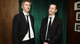 Οι παραγωγοί του GoT "ταξιδεύουν" στο διάστημα με το Netflix