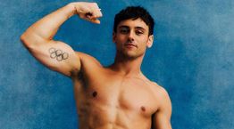 Tom Daley, ο βρετανός Ολυμπιονίκης που πλέκει όταν δεν προπονείται για τους Ολυμπιακούς Αγώνες