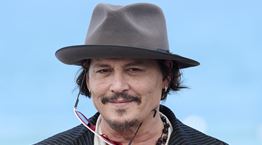 O Johnny Depp ζει μια σαπουνόπερα - ή τουλάχιστον έτσι λέει