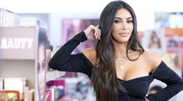 Μία ακόμη Τετάρτη με την Kim Kardashian και το μπικίνι της να απασχολούν το σύμπαν