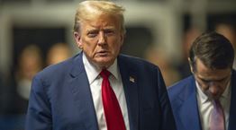 Ο Donald Trump πλήρωσε 7.000 δολάρια για τα ποτά πασίγνωστου ηθοποιού