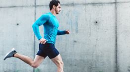 Αποκτώντας μυς τρέχοντας